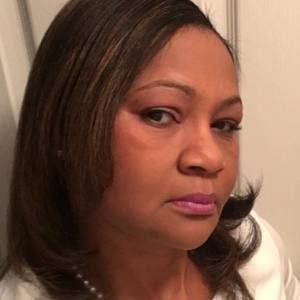 Meet your Posher, Dee